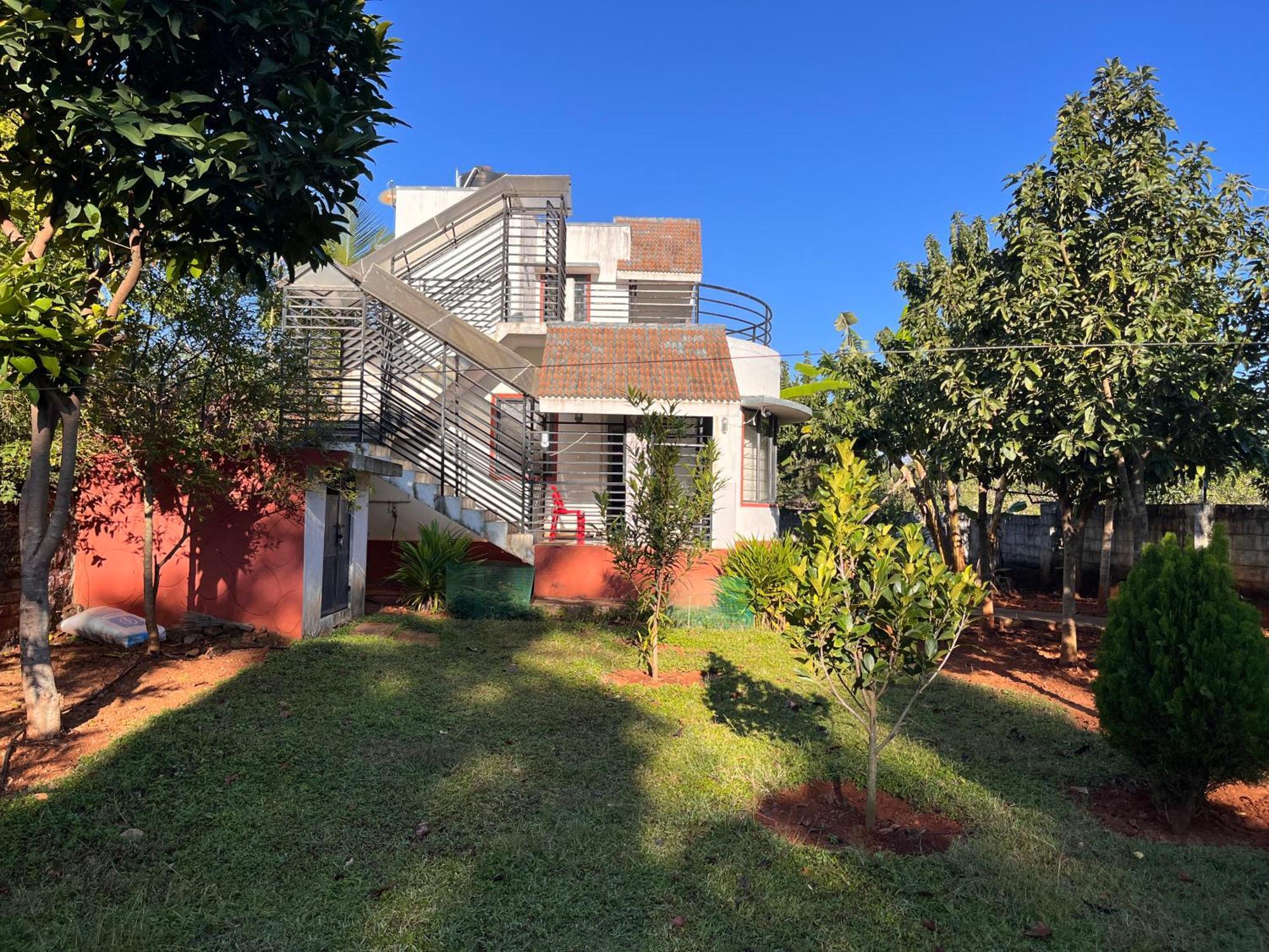 Raj Cliff Top Villa Yelagiri Exterior foto