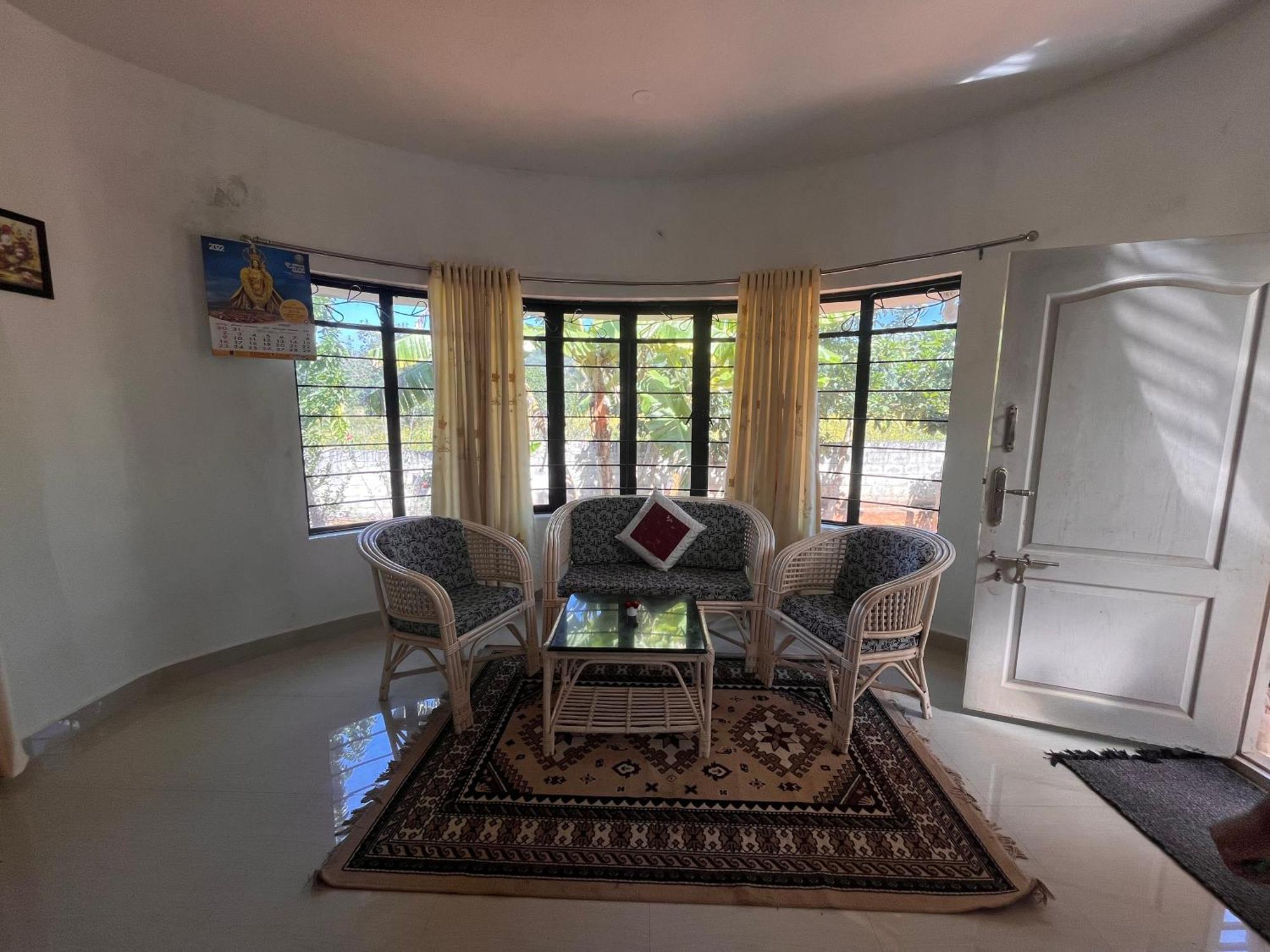 Raj Cliff Top Villa Yelagiri Exterior foto