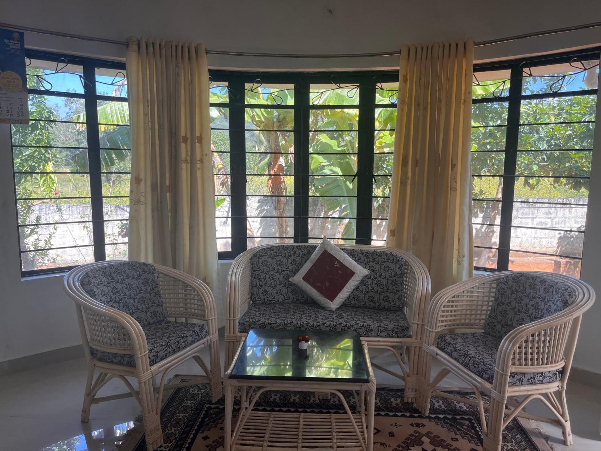 Raj Cliff Top Villa Yelagiri Exterior foto