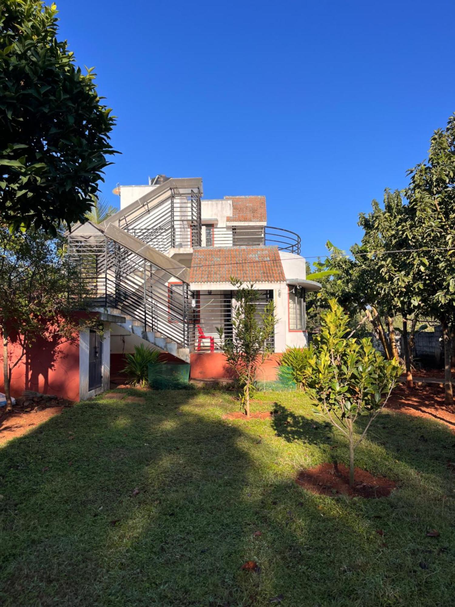 Raj Cliff Top Villa Yelagiri Exterior foto